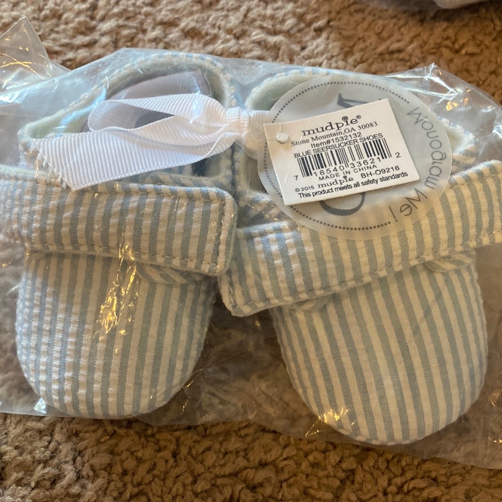 Mudpie crib shoes